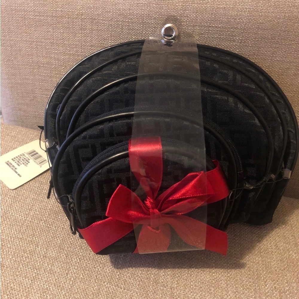 Set of 5 cosmetic/makeup bags
